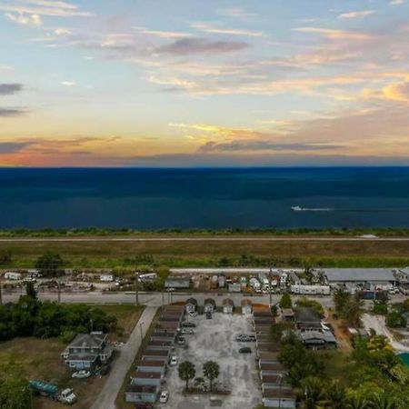 Inviting Oasis - Cozy, Spotless, And Comfortable Room Pahokee Εξωτερικό φωτογραφία